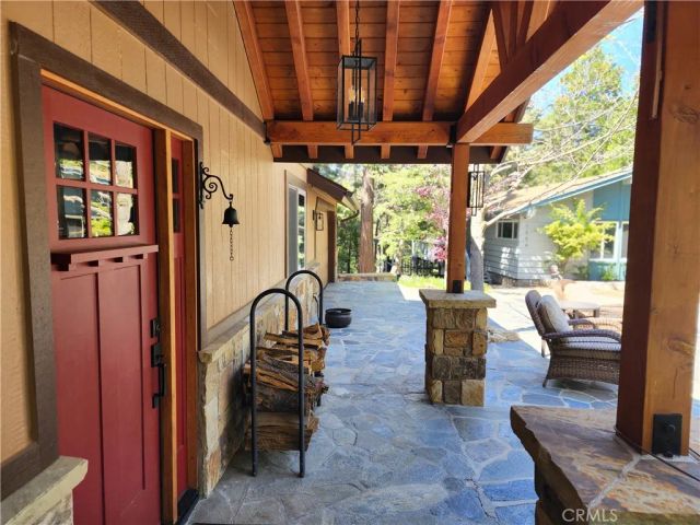 1056 Fiden Court, Crestline, CA 92325