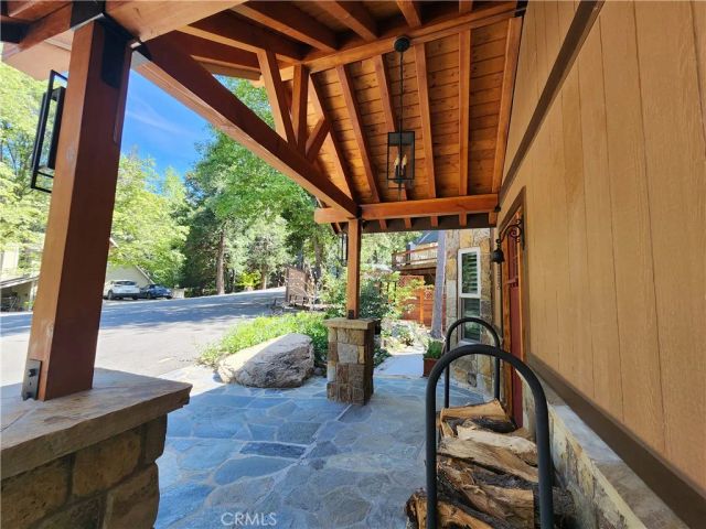 1056 Fiden Court, Crestline, CA 92325