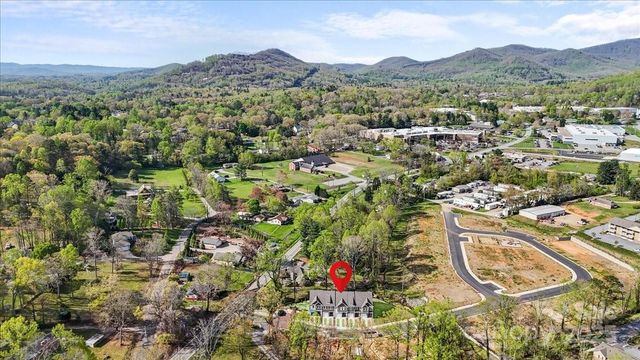 10 Moon Haven Way, Arden, NC 28704