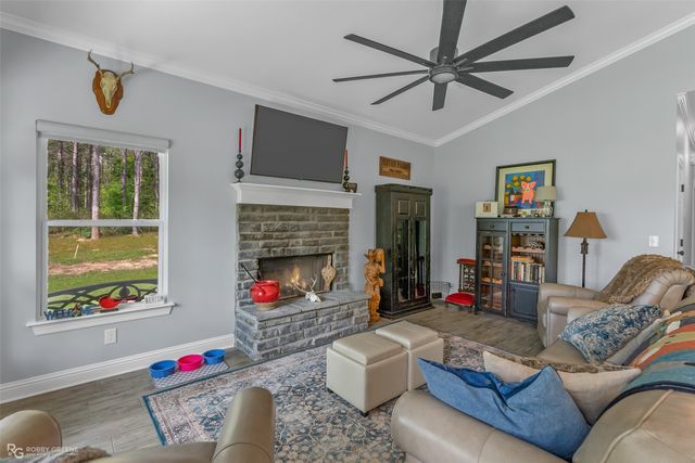 260 Circle M Road, Benton, LA 71006