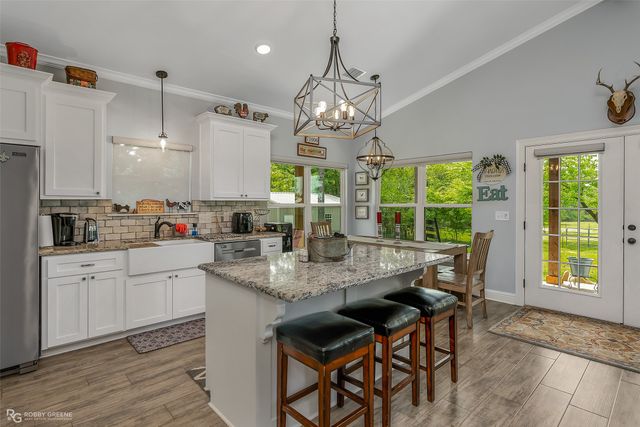 260 Circle M Road, Benton, LA 71006