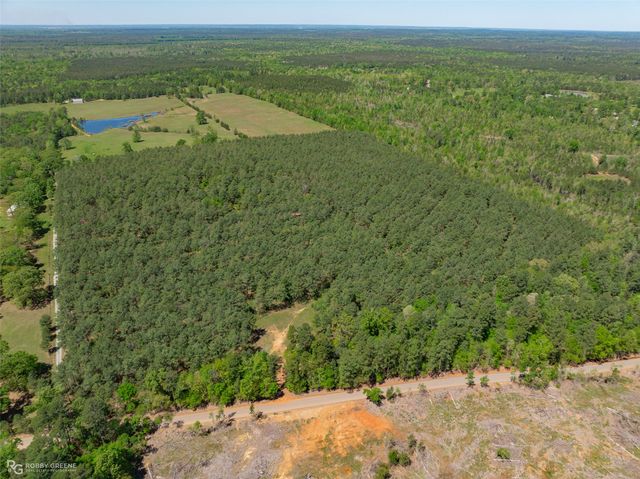 260 Circle M Road, Benton, LA 71006