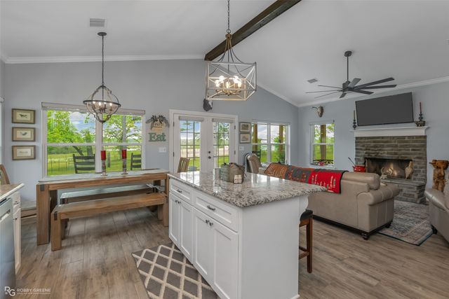 260 Circle M Road, Benton, LA 71006