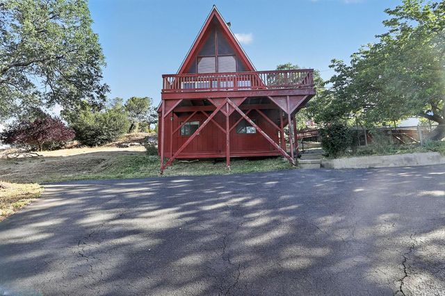 17418 Carlozzi Dr, Soulsbyville, CA 95372
