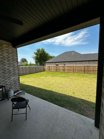 710 Dillon Street, Bentonville, AR 72713