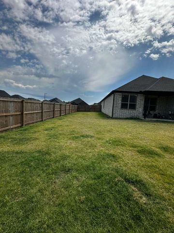 710 Dillon Street, Bentonville, AR 72713
