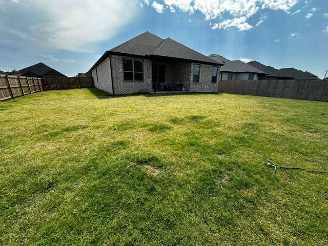 710 Dillon Street, Bentonville, AR 72713