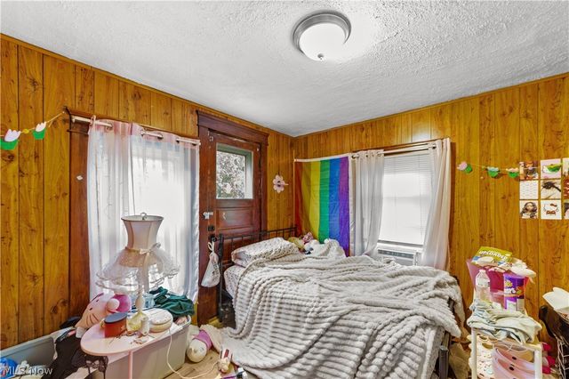 206 W 29th Street, Lorain, OH 44055