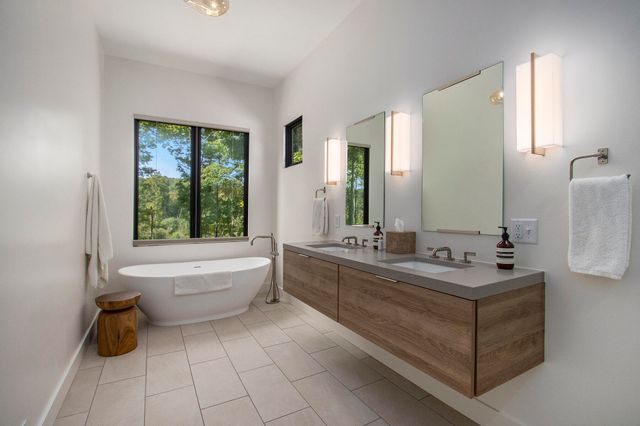 2954 Peach Creek Court, Saugatuck Twp, MI 49408