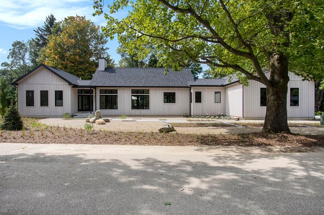 2954 Peach Creek Court, Saugatuck Twp, MI 49408