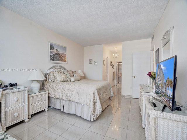 1980 S Ocean Dr 3P, Hallandale Beach, FL 33009