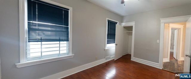 867 S 17th Street 1, Newark, NJ 07108