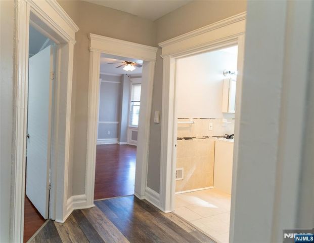 867 S 17th Street 1, Newark, NJ 07108