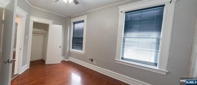 867 S 17th Street 1, Newark, NJ 07108