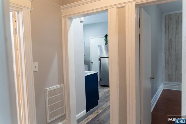 867 S 17th Street 1, Newark, NJ 07108