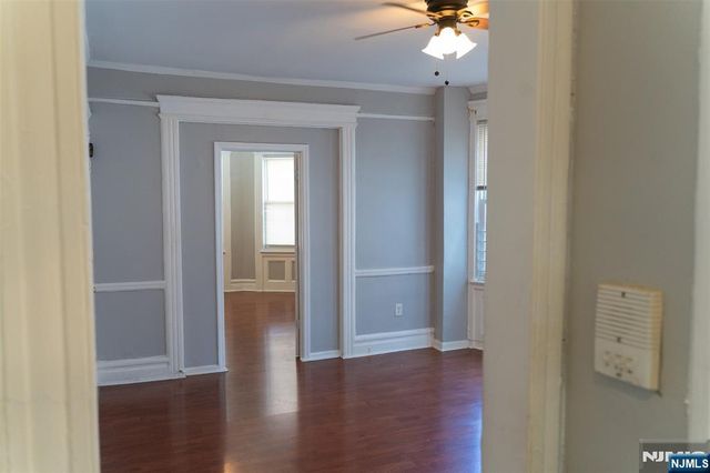 867 S 17th Street 1, Newark, NJ 07108