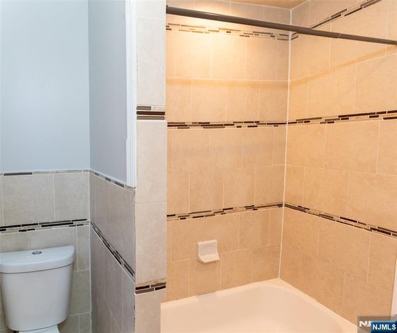 867 S 17th Street 1, Newark, NJ 07108