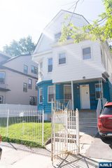 867 S 17th Street 1, Newark, NJ 07108