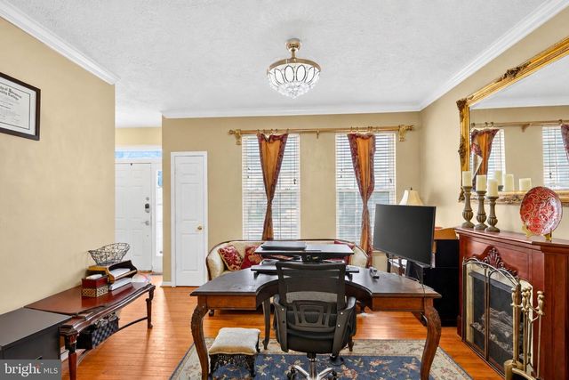 9106 HELMSLEY DR, Clinton, MD 20735