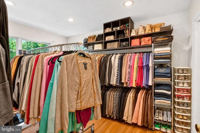 9106 HELMSLEY DR, Clinton, MD 20735