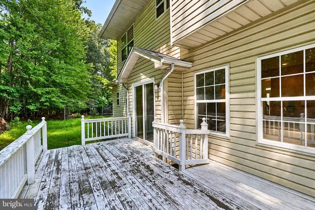 9106 HELMSLEY DR, Clinton, MD 20735