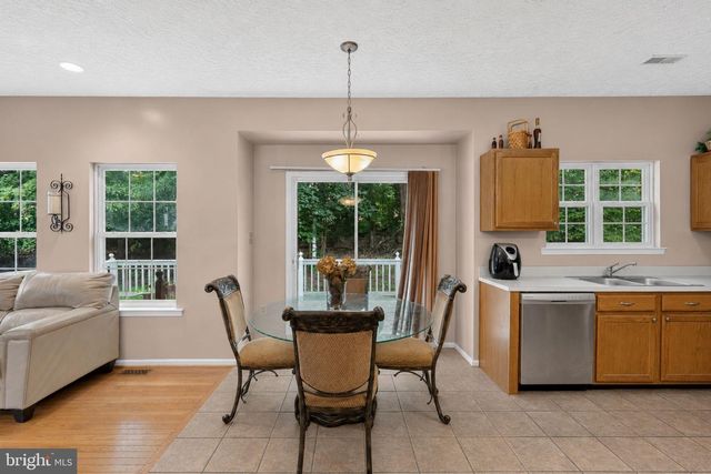 9106 HELMSLEY DR, Clinton, MD 20735