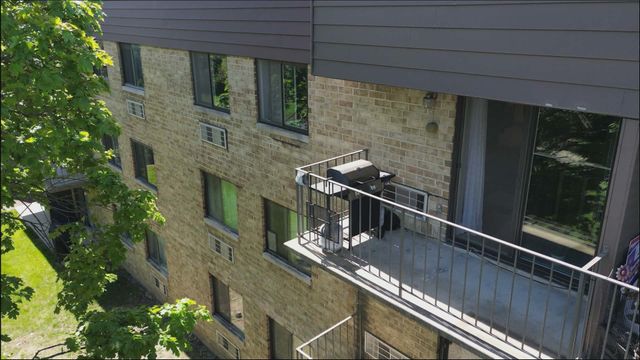 5600 ASTOR Lane 320, Rolling Meadows, IL 60008