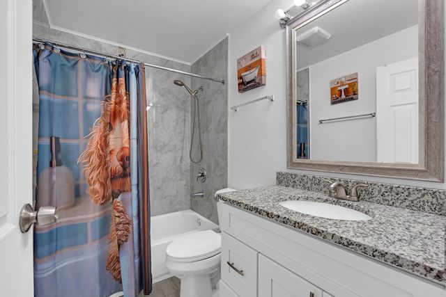 5600 ASTOR Lane 320, Rolling Meadows, IL 60008