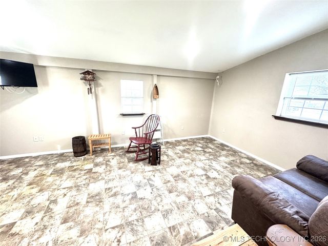 419121 E 1145 Road, Checotah, OK 74426