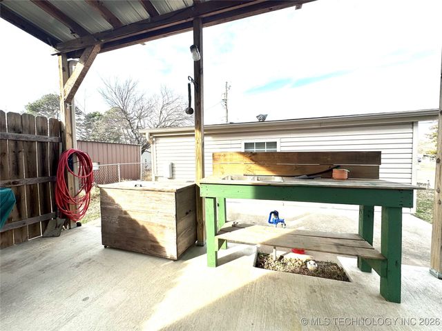 419121 E 1145 Road, Checotah, OK 74426