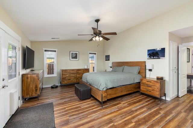 2845 Kensington Court, Hanford, CA 93230
