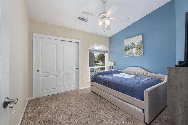 2845 Kensington Court, Hanford, CA 93230