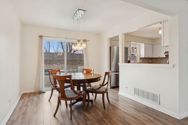 103 Richter Road, Batavia, IL 60510