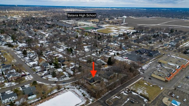 103 Richter Road, Batavia, IL 60510