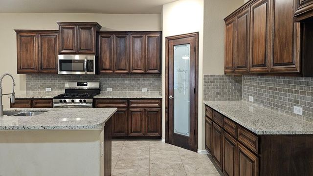 6613 Hall of Fame, Midland, TX 79706