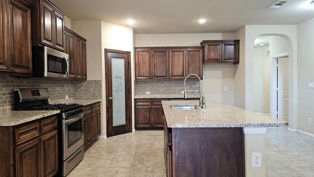 6613 Hall of Fame, Midland, TX 79706