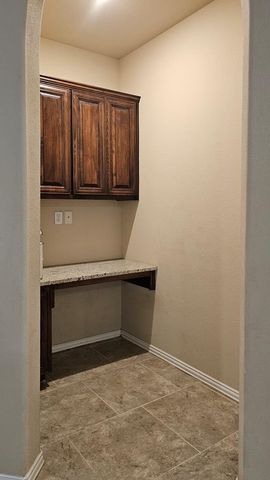 6613 Hall of Fame, Midland, TX 79706