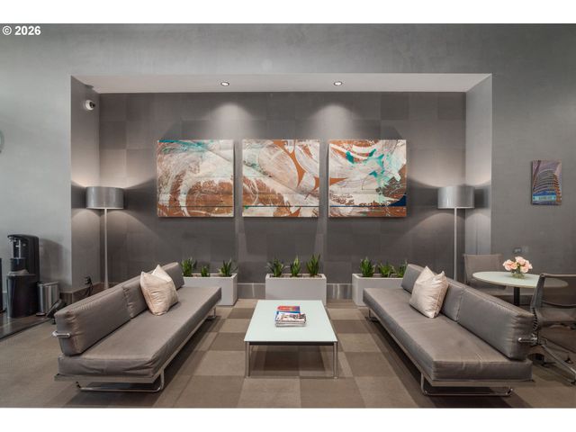 1926 W BURNSIDE St 807, Portland, OR 97209