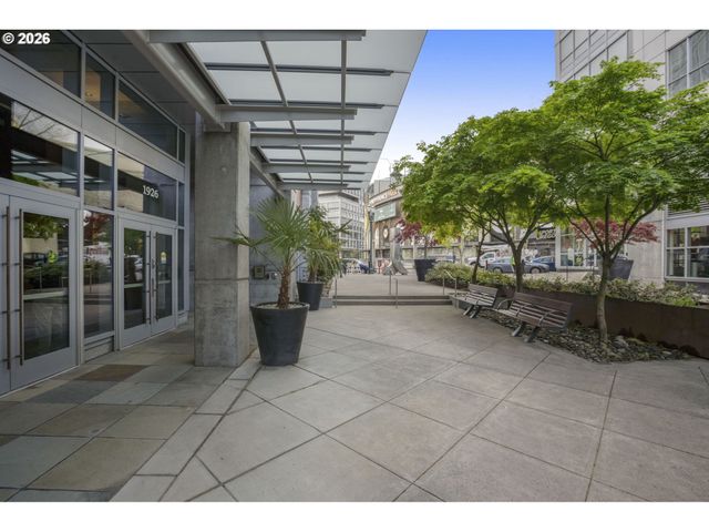 1926 W BURNSIDE St 807, Portland, OR 97209