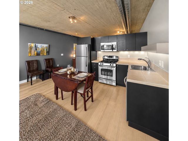 1926 W BURNSIDE St 807, Portland, OR 97209