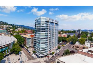 1926 W BURNSIDE St 807, Portland, OR 97209
