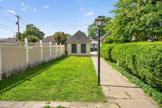 712 E Main St, Madison, IN 47250