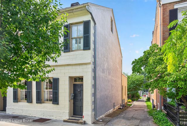 712 E Main St, Madison, IN 47250