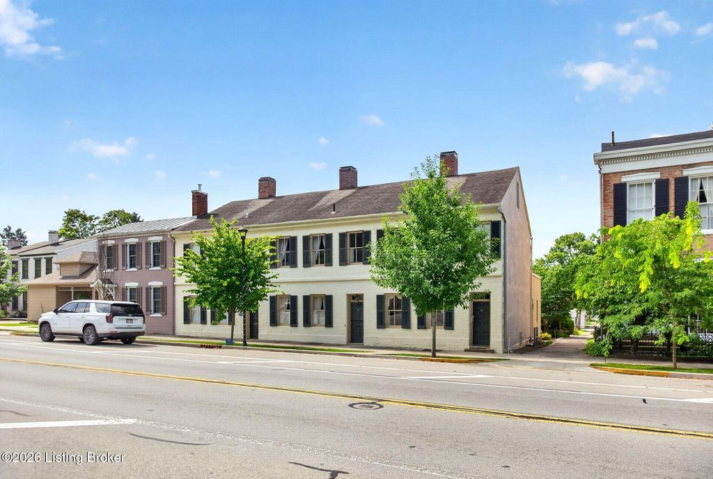 712 E Main St, Madison, IN 47250