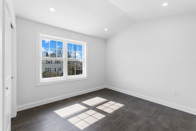 15 Jean Street, Acushnet, MA 02743