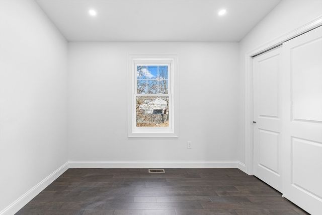 15 Jean Street, Acushnet, MA 02743