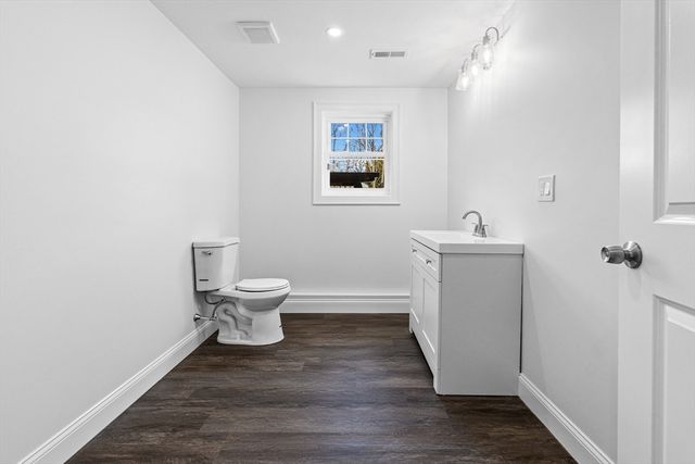 15 Jean Street, Acushnet, MA 02743