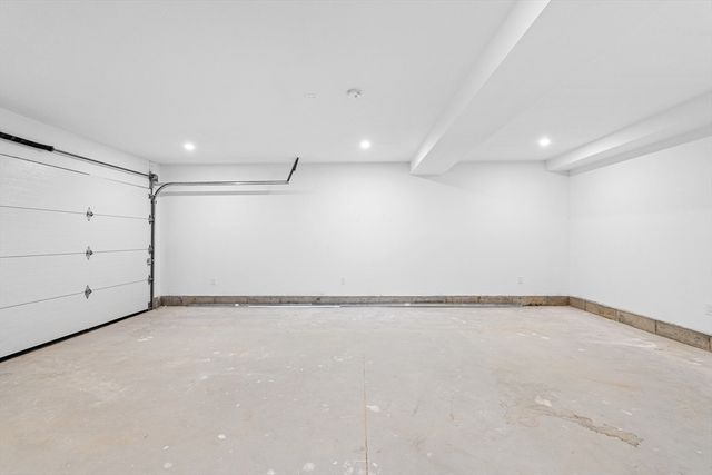 15 Jean Street, Acushnet, MA 02743