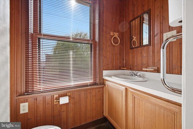 502 DARBY RD, Havertown, PA 19083