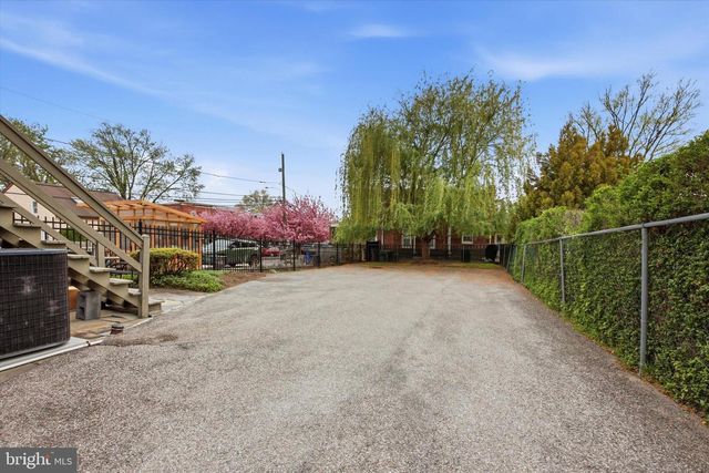 502 DARBY RD, Havertown, PA 19083